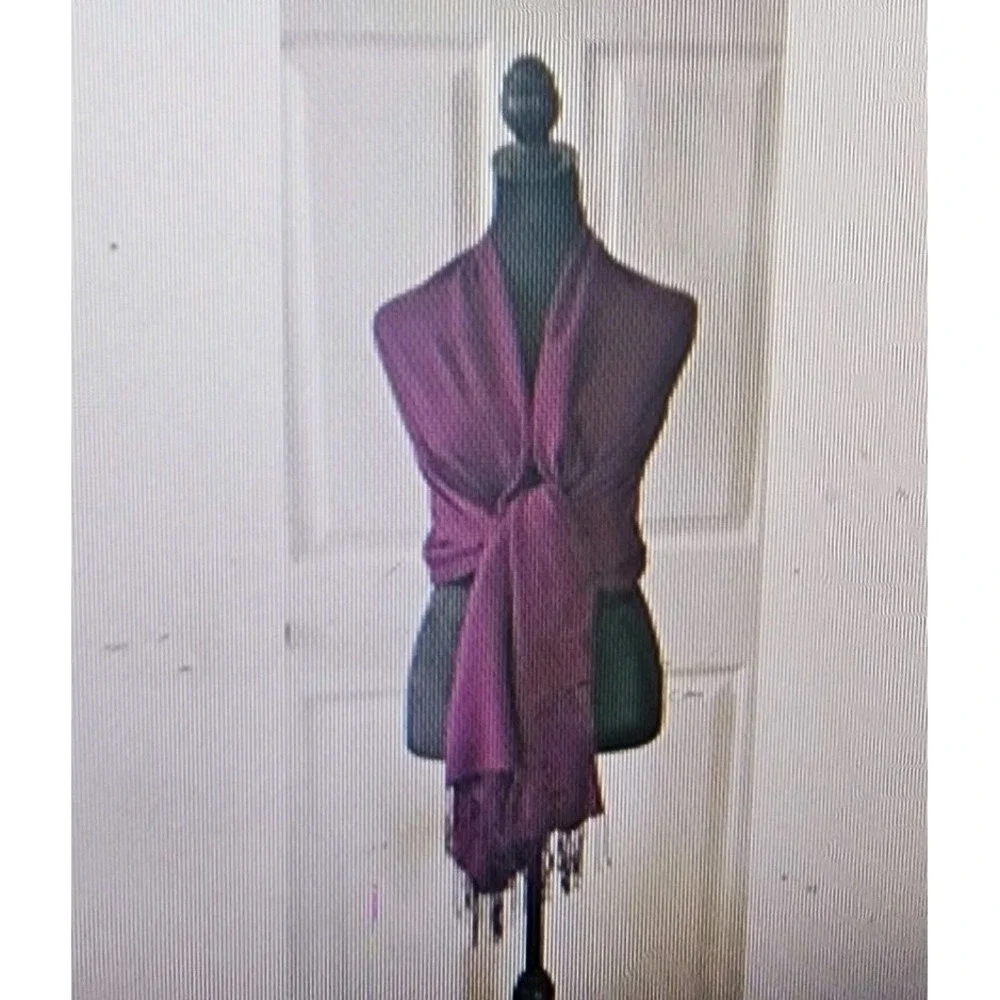Shawl/ Scarf/Wrap by Pashmina in burgandy 35 x 72